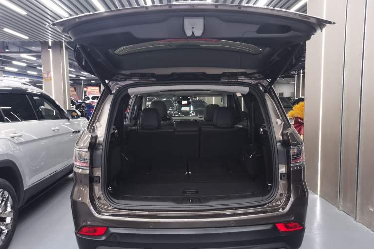 Used Jeep Grand Commander 2018 2.0T Four-Wheel Drive Prestige Edition China V Trunk