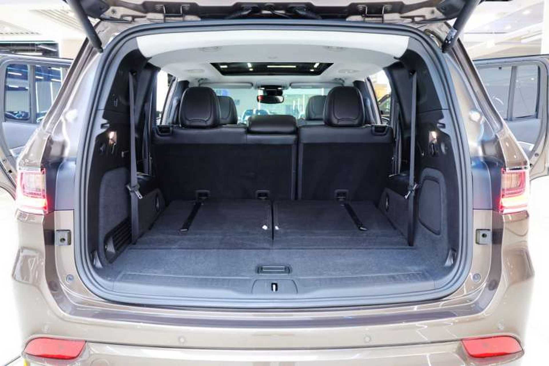 Used Jeep Grand Commander 2018 2.0T Four-Wheel Drive Smart Enjoyment Version China V Emission Standard Trunk