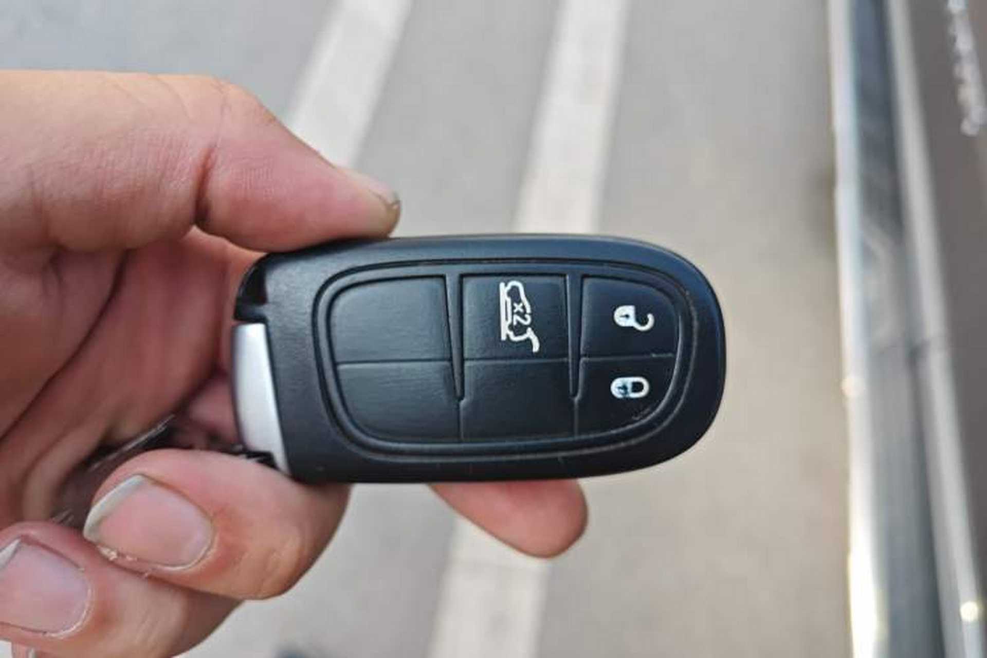 Used Jeep Grand Commander 2018 2.0T Four-Wheel Drive Prestige Edition China V Vehicle Key