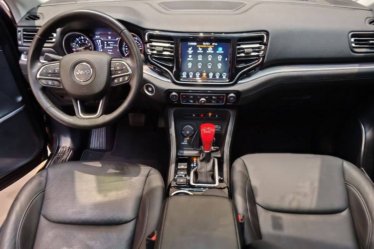 Used Jeep Grand Commander 2018 2.0T Four-wheel Drive Premium Edition China VI Interior 2