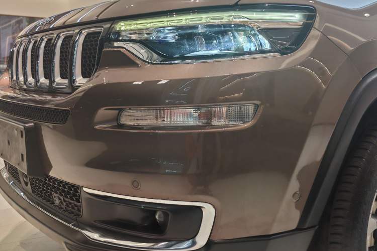 Used Jeep Grand Commander 2018 2.0T Four-wheel Drive Premium Edition China VI Left Front Headlight