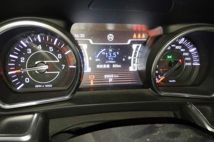 Used Jeep Grand Commander 2018 2.0T Four-Wheel Drive Smart Enjoyment Version China V Emission Standard Odometer Close Up