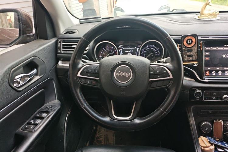 Used Jeep Grand Commander 2018 2.0T Four-Wheel Drive Enjoyment Edition China VI Steering Wheel