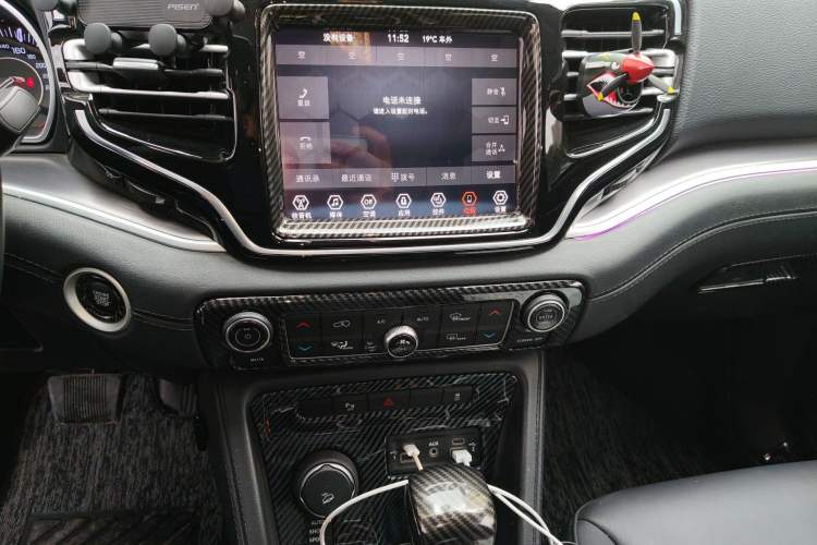 Used Jeep Grand Commander 2018 2.0T Four-Wheel Drive Enjoyment Edition China VI Audio And AC Panel