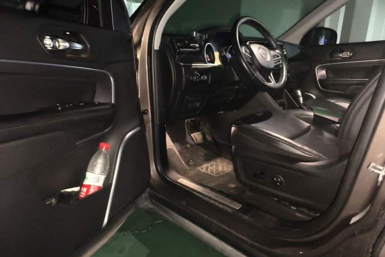 Used Jeep Grand Commander 2018 2.0T Four-Wheel Drive Premium Navigation Version China V Driver Seat