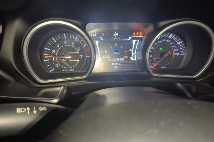 Used Jeep Grand Commander 2018 2.0T Four-Wheel Drive Premium Navigation Version China V Instrument Cluster