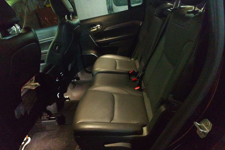 Used Jeep Grand Commander 2018 2.0T Four-wheel Drive Premium Edition China VI Left Rear Seat