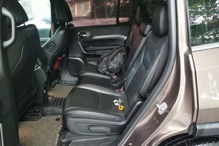 Used Jeep Grand Commander 2018 2.0T Four-Wheel Drive Prestige Edition China V Left Rear Seat