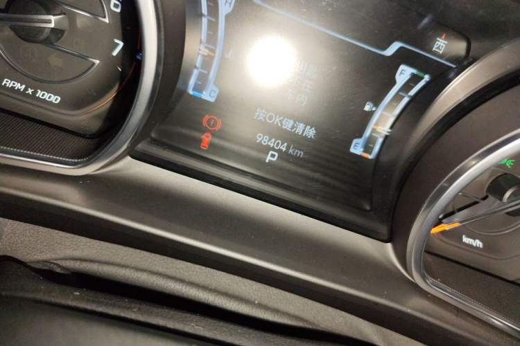 Used Jeep Grand Commander 2018 2.0T Four-wheel Drive Premium Edition China VI Odometer Close Up