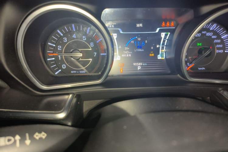 Used Jeep Grand Commander 2018 2.0T Four-Wheel Drive Premium Navigation Version China V Odometer Close Up