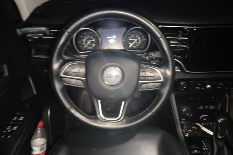 Used Jeep Grand Commander 2018 2.0T Four-Wheel Drive Premium Navigation Version China V Steering Wheel