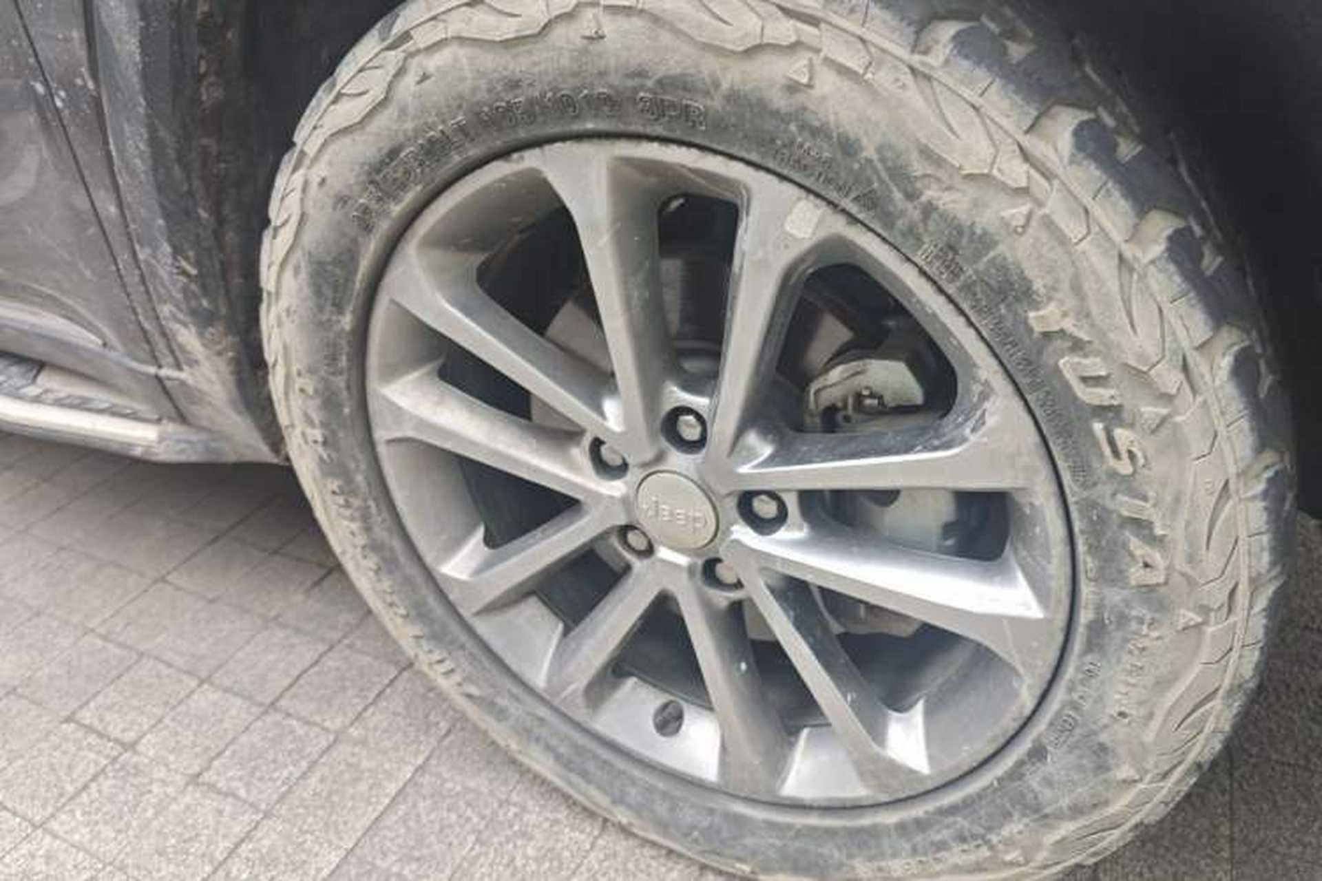 Used Jeep Grand Commander 2018 2.0T Four-Wheel Drive Premium Navigation Version China V Right Front Wheel Hub