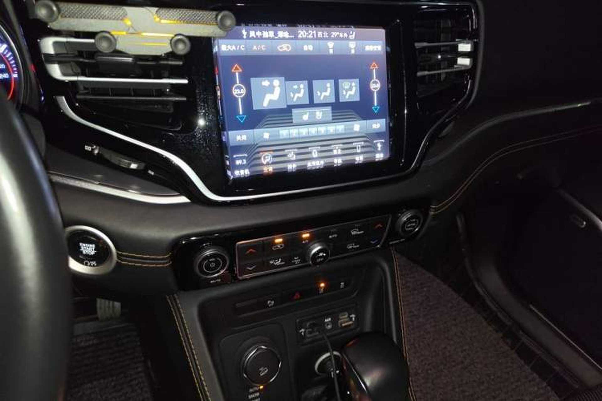 Used Jeep Grand Commander 2018 2.0T Four-Wheel Drive Smart Enjoyment Version China VI Audio And AC Panel