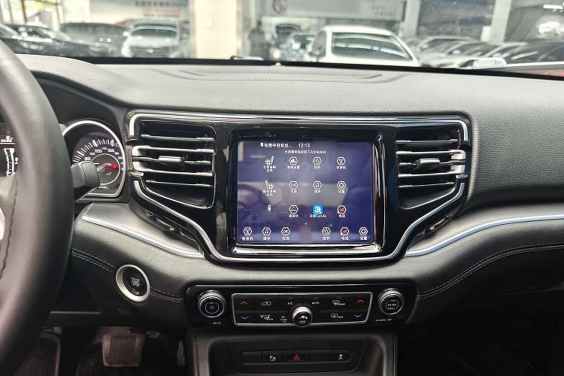 Used Jeep Grand Commander 2018 2.0T Two-Wheel Drive Enjoy Edition China V Audio And AC Panel