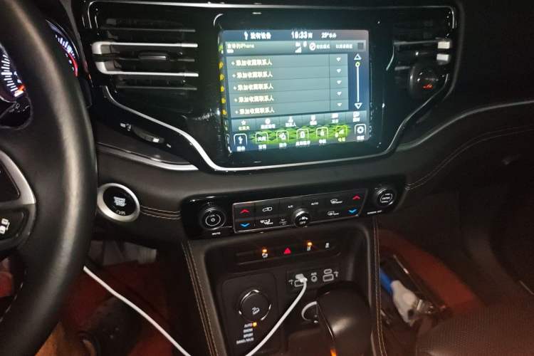 Used Jeep Grand Commander 2018 2.0T Four-Wheel Drive Smart Enjoyment Version China V Emission Standard Audio And AC Panel