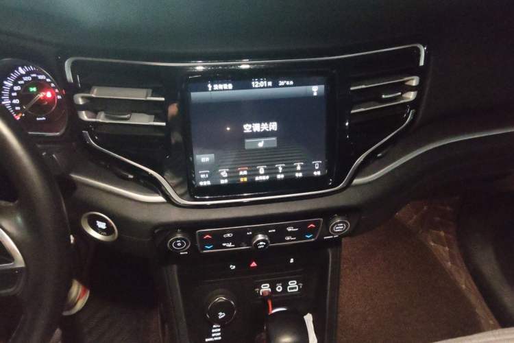 Used Jeep Grand Commander 2018 2.0T Four-Wheel Drive Premium Navigation Version China V Audio And AC Panel