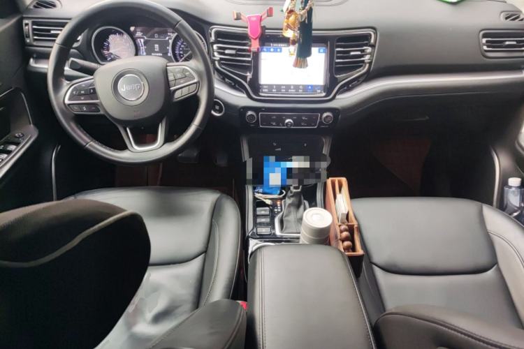 Used Jeep Grand Commander 2018 2.0T Four-Wheel Drive Premium Navigation Version China V Center Console