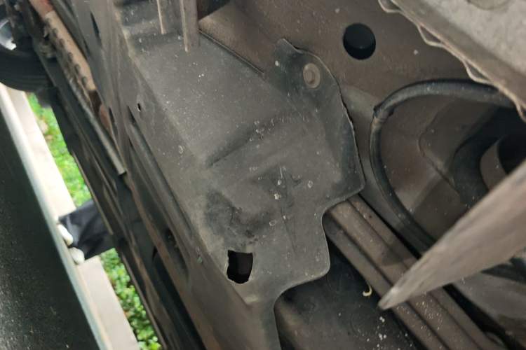 Used Jeep Grand Commander 2018 2.0T Four-Wheel Drive Prestige Edition China V Chassis Rear Left