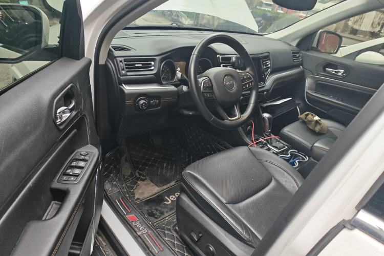 Used Jeep Grand Commander 2018 2.0T Four-Wheel Drive Smart Enjoyment Version China VI Driver Seat