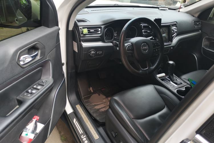 Used Jeep Grand Commander 2018 2.0T Four-Wheel Drive Prestige Edition China V Driver Seat