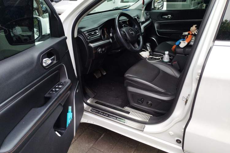 Used Jeep Grand Commander 2018 2.0T Four-Wheel Drive Prestige Edition China VI Driver Seat