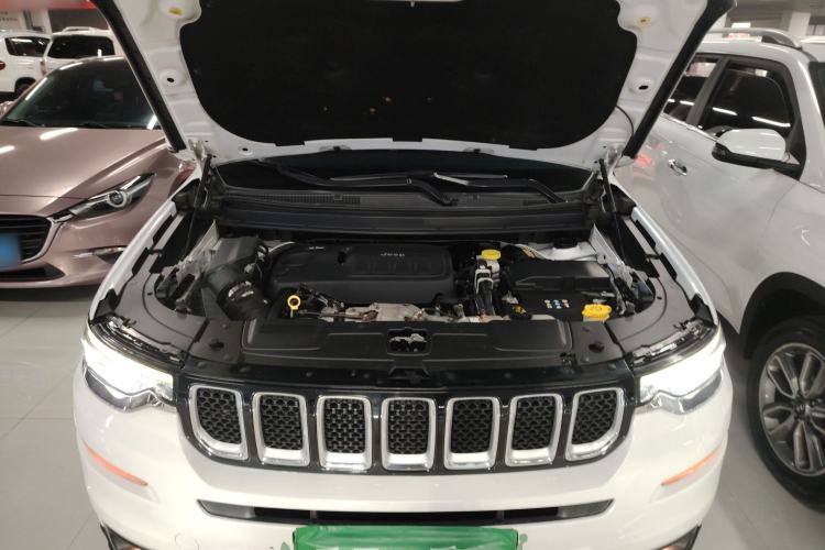 Used Jeep Grand Commander 2018 2.0T Four-Wheel Drive Prestige Edition China V Engine Bay