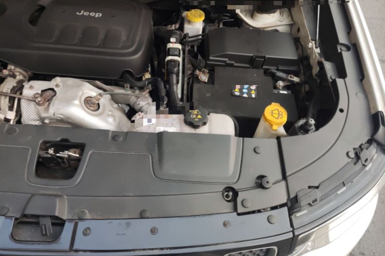 Used Jeep Grand Commander 2018 2.0T Four-Wheel Drive Premium Navigation Version China V Engine Bay Left