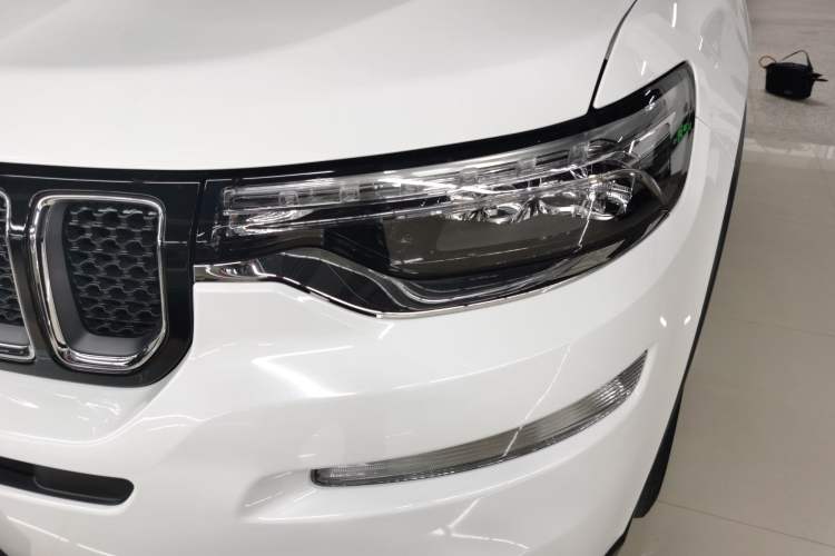 Used Jeep Grand Commander 2018 2.0T Four-Wheel Drive Enjoyment Version China V Exterior 1