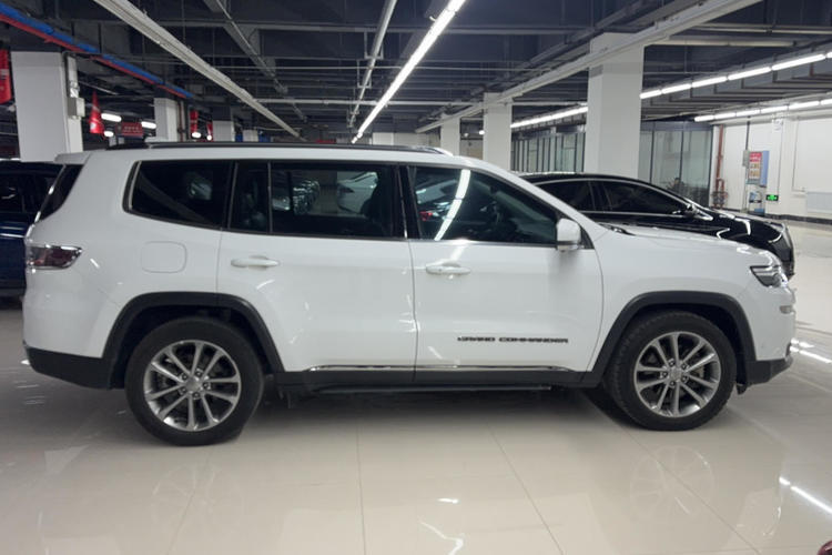 Used Jeep Grand Commander 2018 2.0T Four-Wheel Drive Premium Navigation Version China V Exterior 2