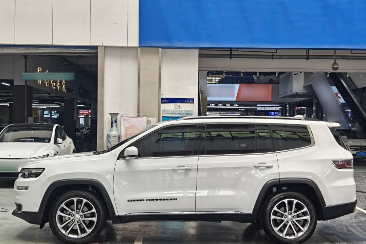 Used Jeep Grand Commander 2018 2.0T Two-Wheel Drive Enjoy Edition China V Exterior 3