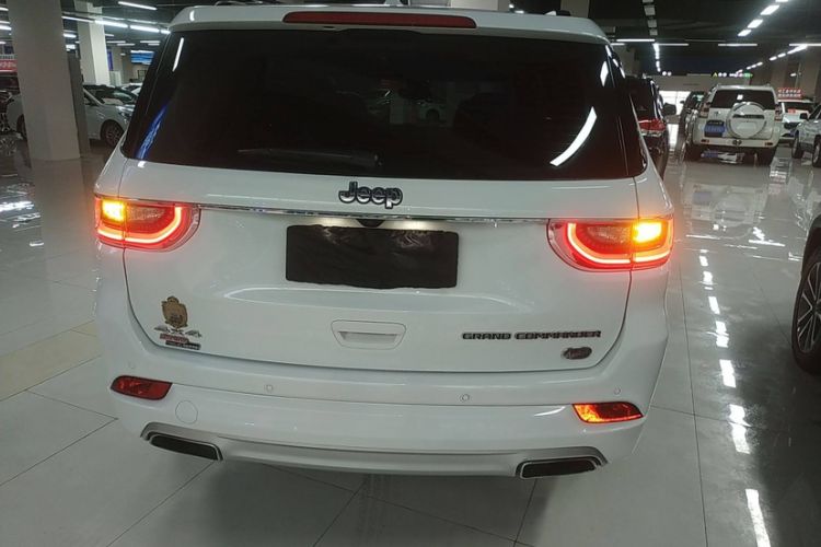 Used Jeep Grand Commander 2018 2.0T Four-Wheel Drive Smart Enjoyment Version China V Emission Standard Exterior 4