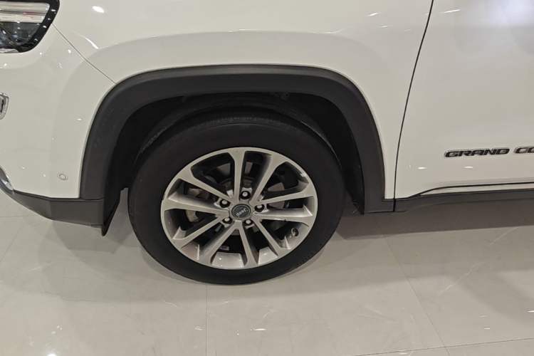 Used Jeep Grand Commander 2018 2.0T Four-Wheel Drive Prestige Edition China V Exterior 4