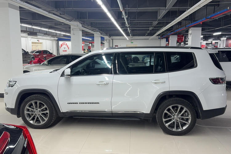 Used Jeep Grand Commander 2018 2.0T Four-Wheel Drive Premium Navigation Version China V Exterior 5