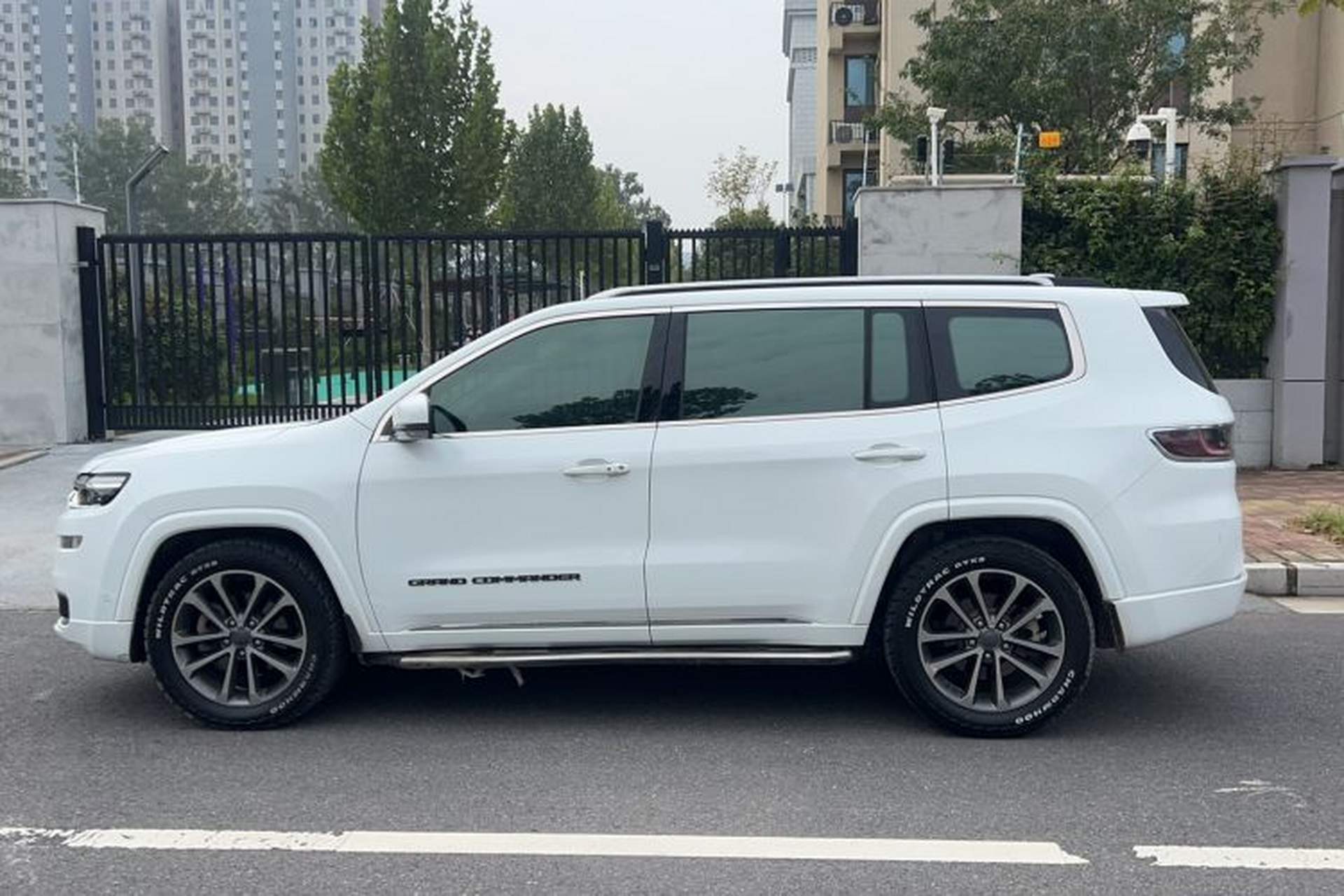 Used Jeep Grand Commander 2018 2.0T Four-Wheel Drive Smart Enjoyment Version China V Emission Standard Exterior 5