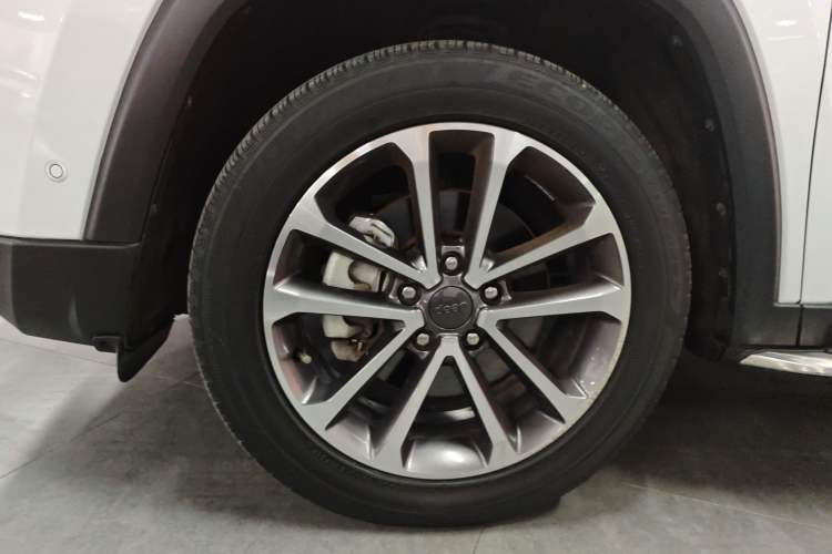Used Jeep Grand Commander 2018 2.0T Four-Wheel Drive Enjoyment Edition China VI Exterior 7