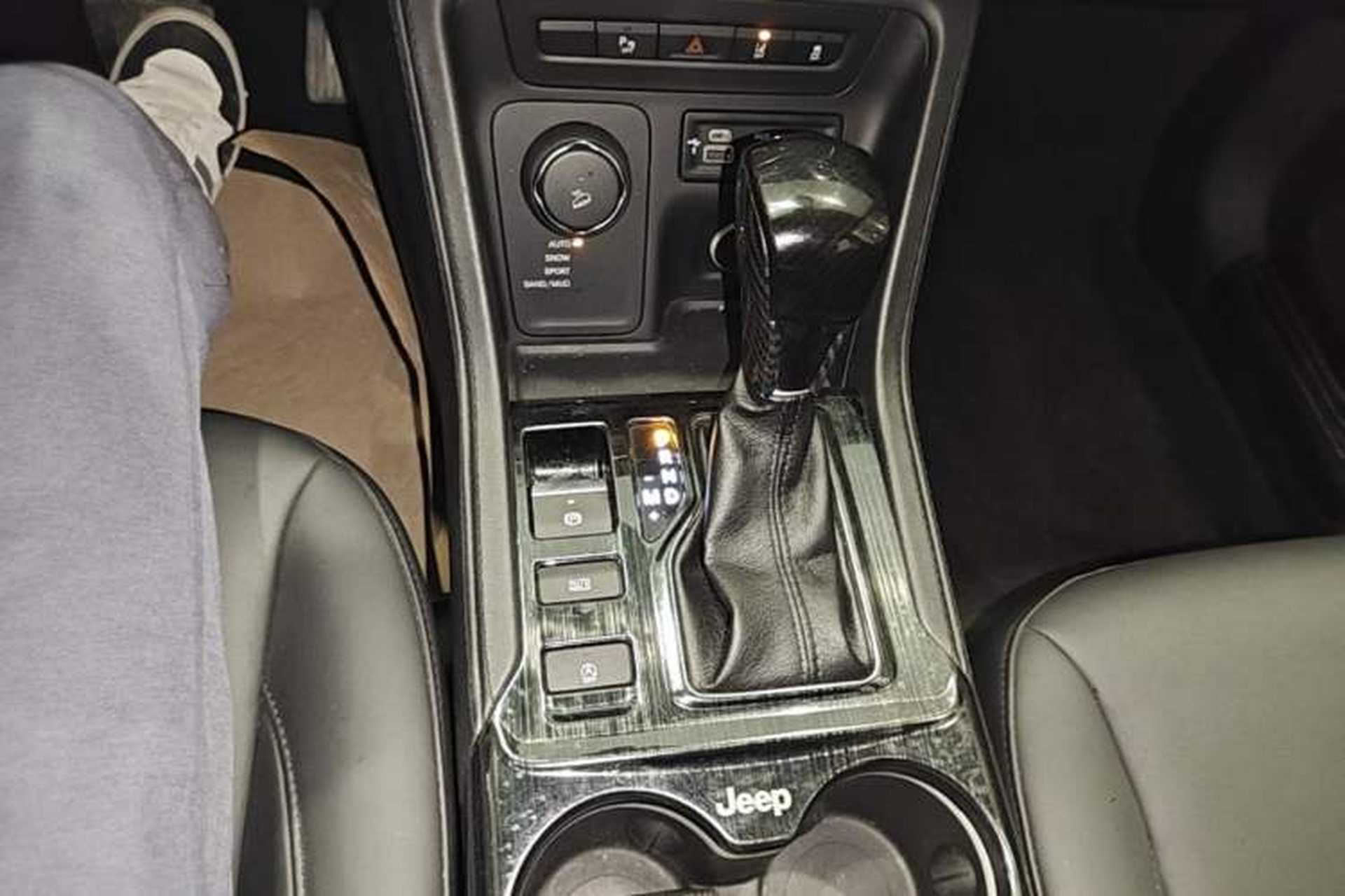 Used Jeep Grand Commander 2018 2.0T Four-Wheel Drive Prestige Edition China V Gear Lever