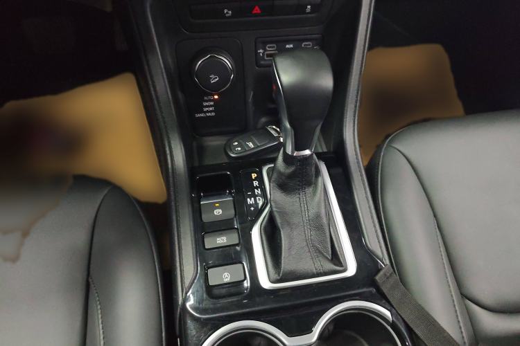 Used Jeep Grand Commander 2018 2.0T Four-Wheel Drive Enjoyment Edition China VI Gear Lever