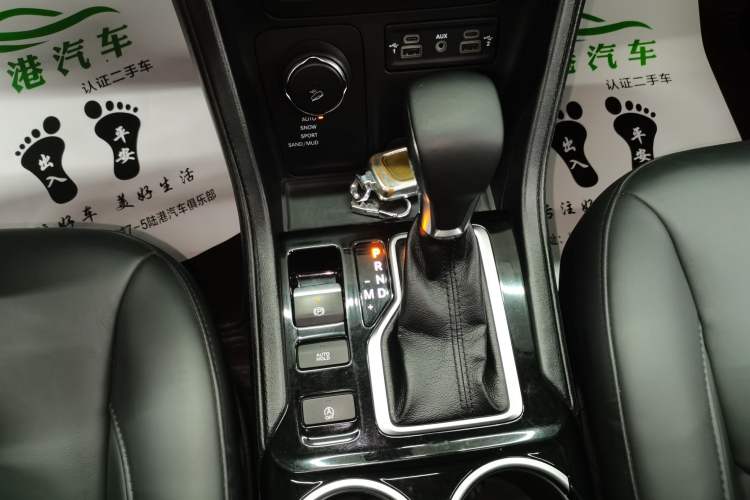 Used Jeep Grand Commander 2018 2.0T Four-Wheel Drive Enjoyment Edition China VI Gear Lever