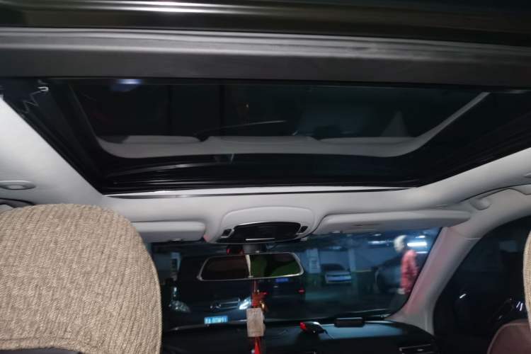 Used Jeep Grand Commander 2018 2.0T Four-Wheel Drive Premium Navigation Version China V Headliner