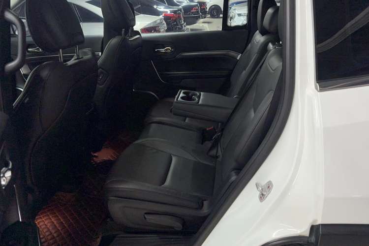 Used Jeep Grand Commander 2018 2.0T Four-Wheel Drive Premium Navigation Version China V Interior 1