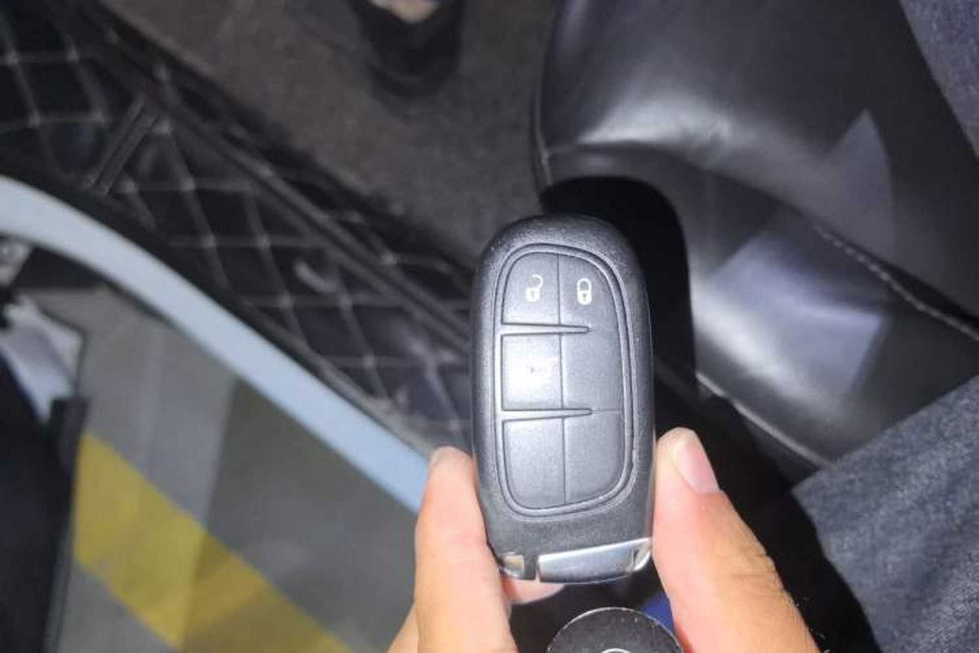Used Jeep Grand Commander 2018 2.0T Two-Wheel Drive Enjoy Edition China V Interior 1