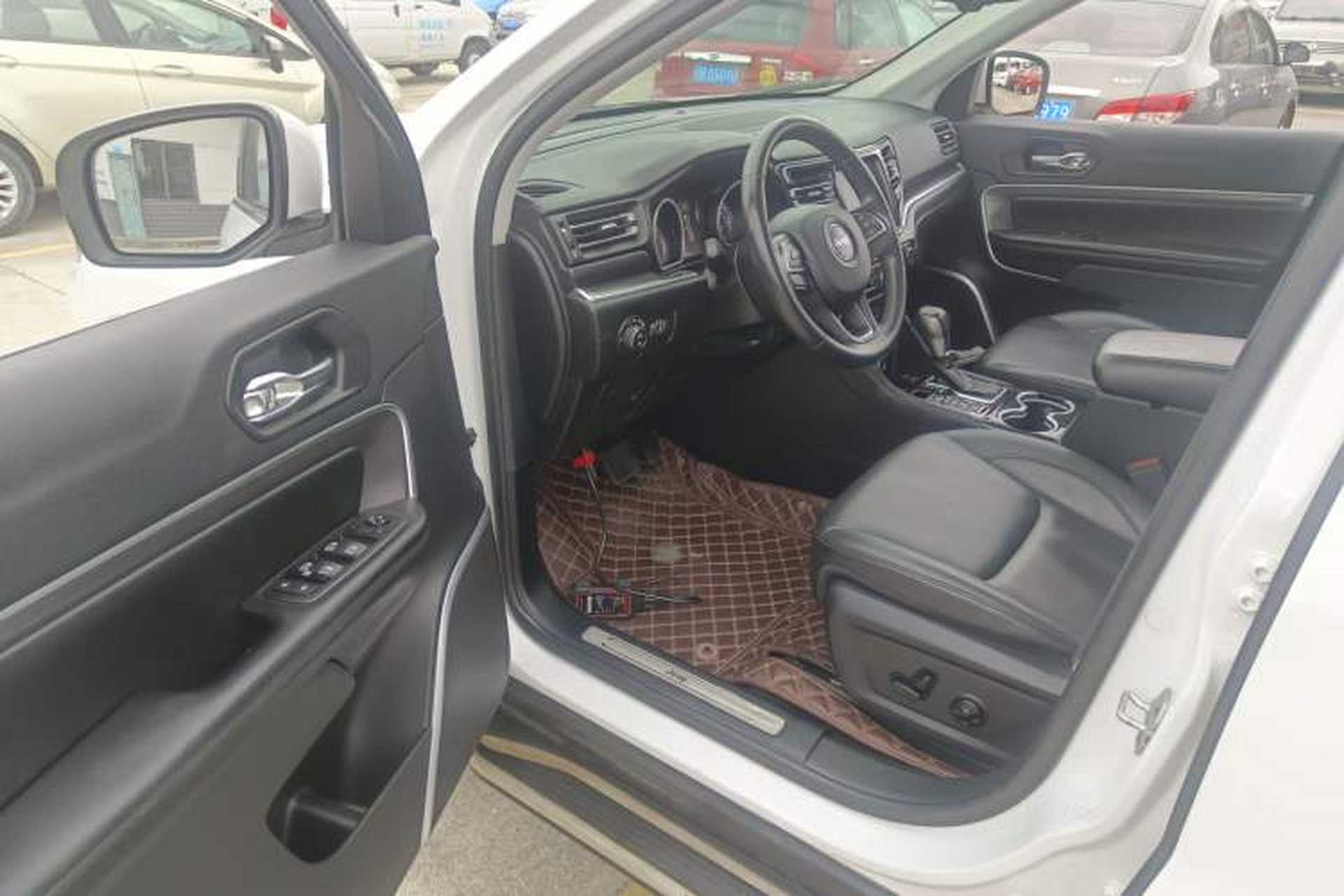 Used Jeep Grand Commander 2018 2.0T Four-Wheel Drive Premium Navigation Version China V Interior 3