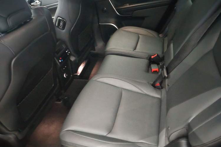 Used Jeep Grand Commander 2018 2.0T Four-Wheel Drive Premium Navigation Version China V Interior 4