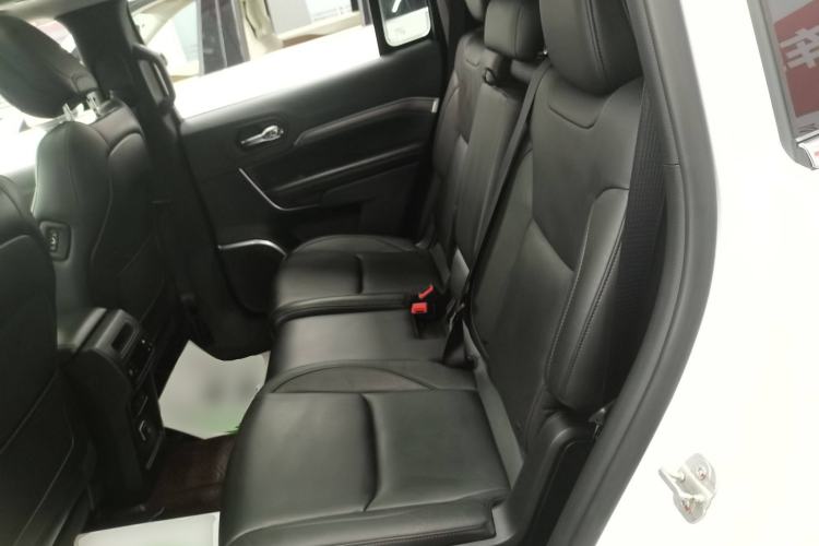 Used Jeep Grand Commander 2018 2.0T Four-Wheel Drive Enjoyment Edition China VI Interior 4