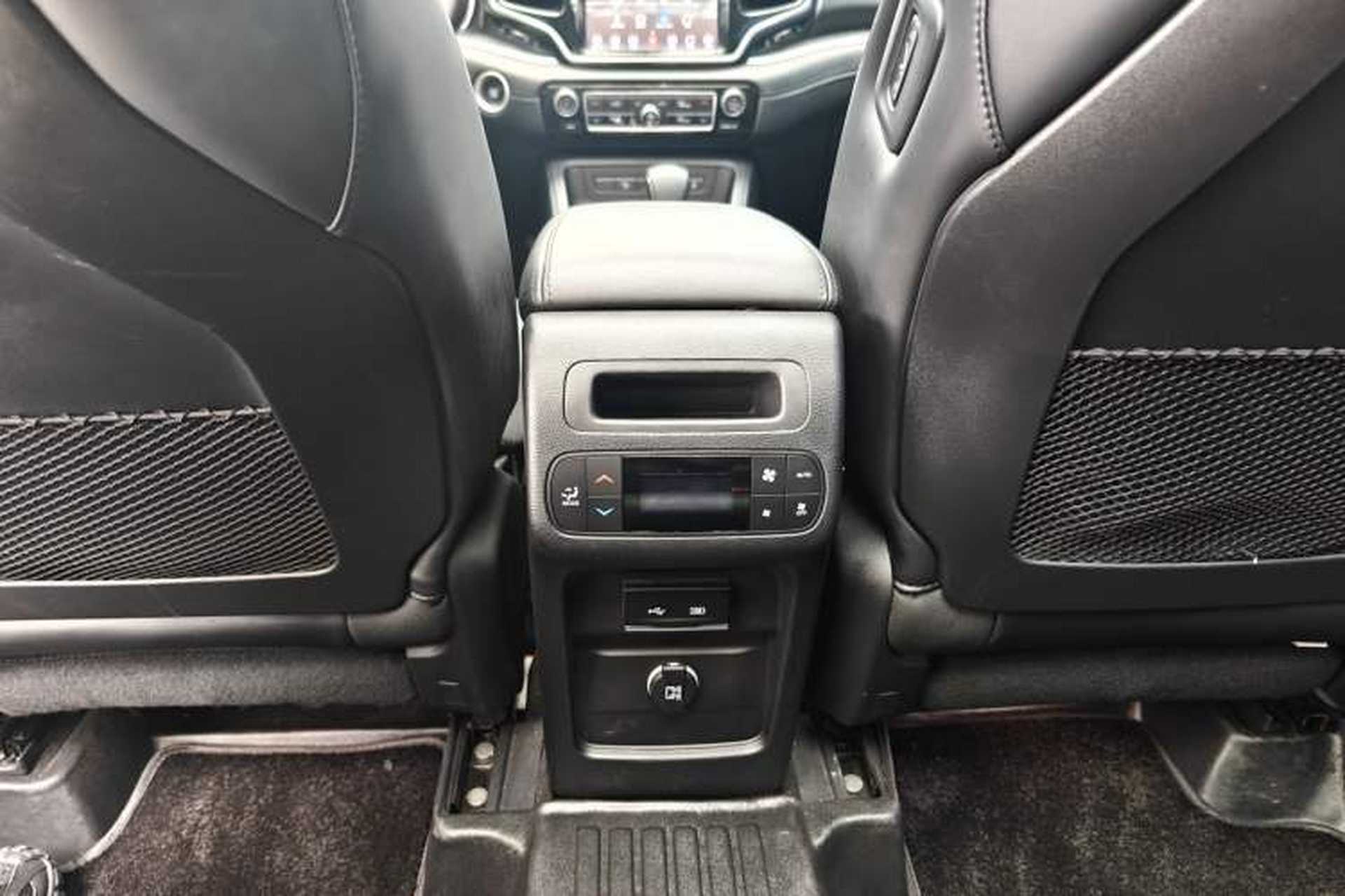 Used Jeep Grand Commander 2018 2.0T Two-Wheel Drive Enjoy Edition China V Interior 5