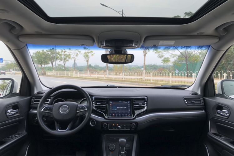 Used Jeep Grand Commander 2018 2.0T Four-Wheel Drive Premium Navigation Version China V Interior 6