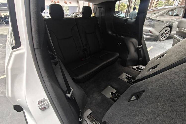 Used Jeep Grand Commander 2018 2.0T Two-Wheel Drive Enjoy Edition China V Interior 7