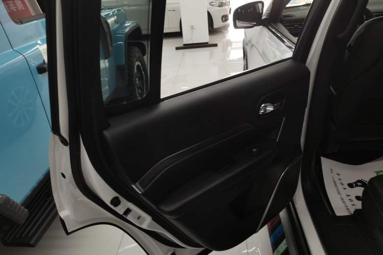 Used Jeep Grand Commander 2018 2.0T Four-Wheel Drive Enjoyment Edition China VI Interior 8