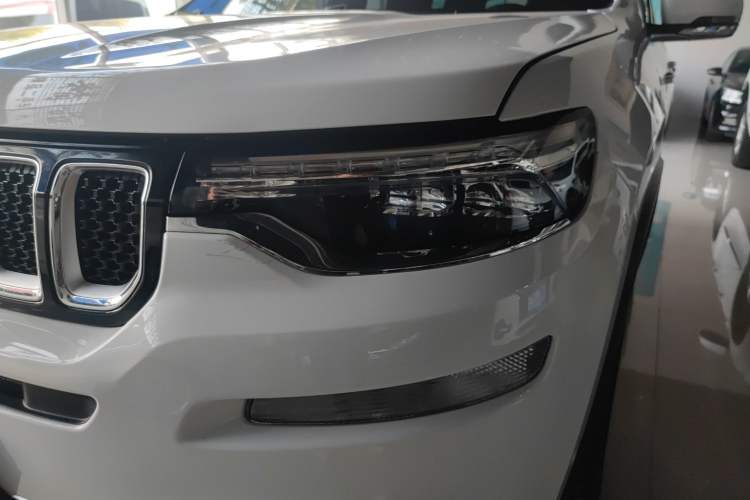 Used Jeep Grand Commander 2018 2.0T Four-Wheel Drive Prestige Edition China V Left Front Headlight