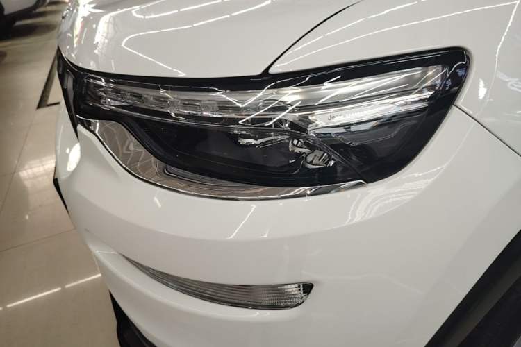 Used Jeep Grand Commander 2018 2.0T Four-Wheel Drive Prestige Edition China V Left Front Headlight